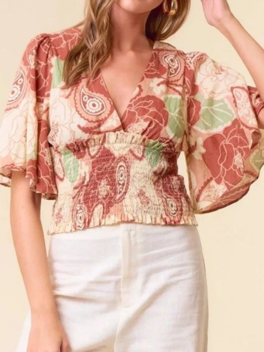 Doe and Rae Floral Smocked V-Neck Tie Back Woven Crop Blouse Brown/Cream M